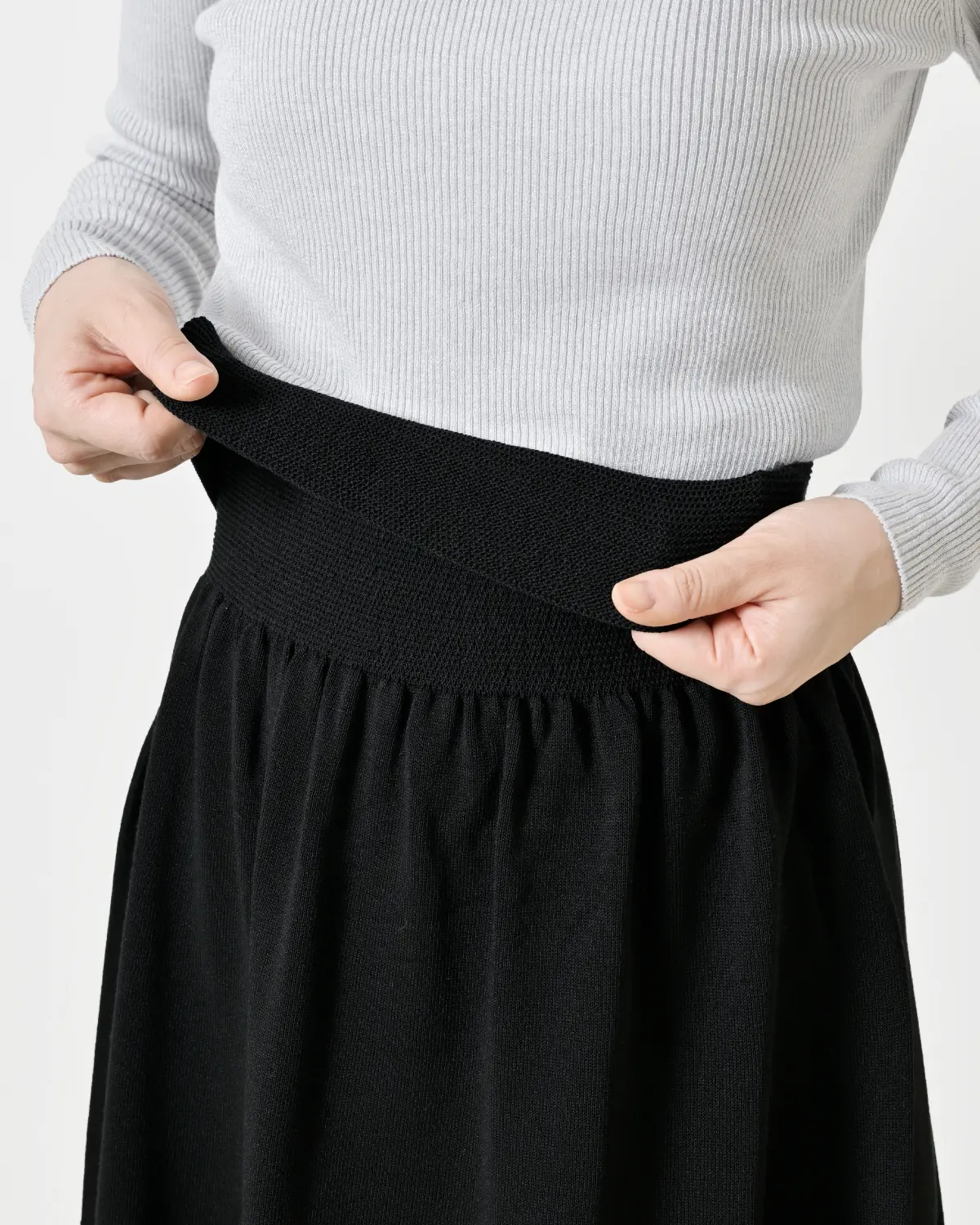 おなかをつつむ のびるニットロングスカート ポケット付き