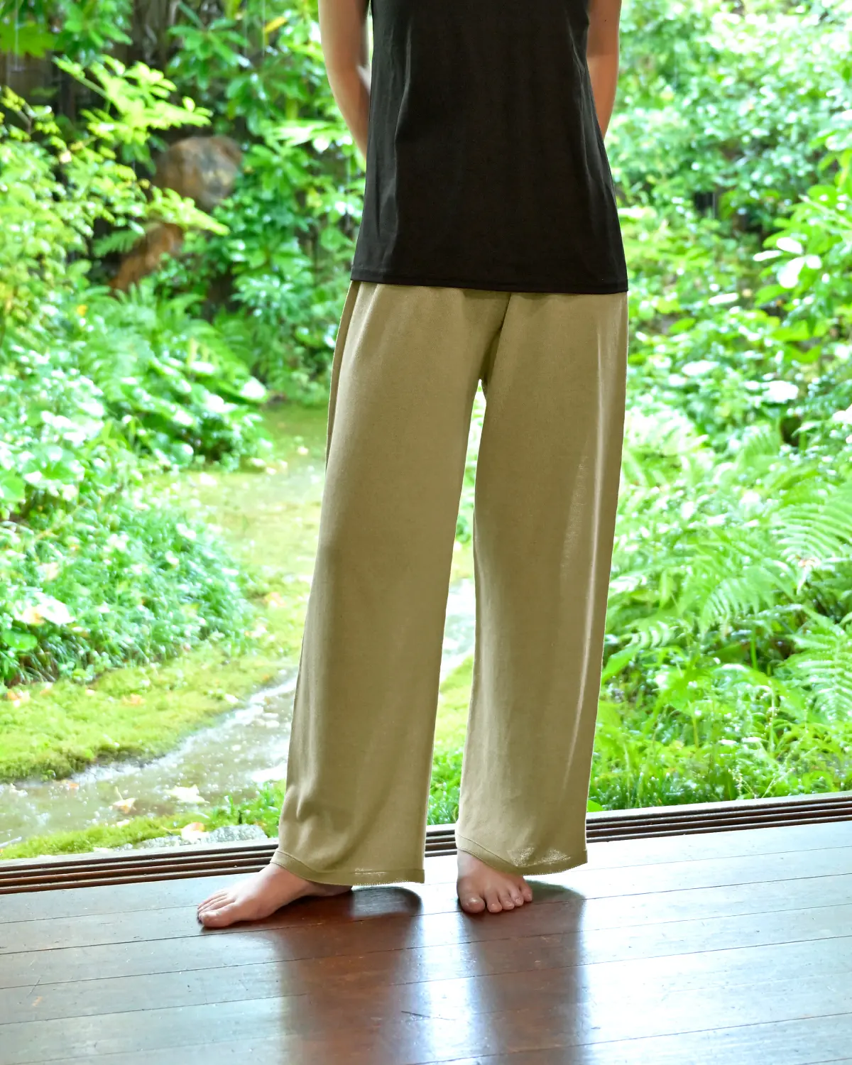おなかをつつむ / のびるニットパンツ ワイドタイプ 綿麻